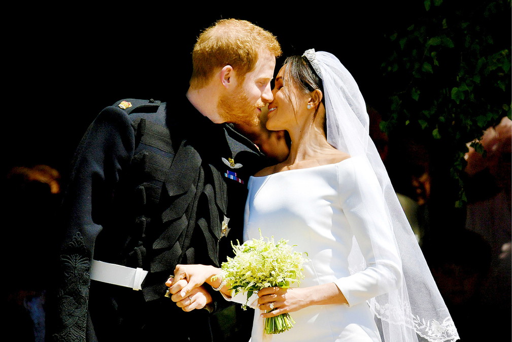 Pocałunek księcia Harry'ego i Meghan Markle