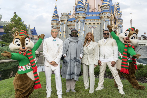 BLACK EYED PEAS, CHIP AND DALE