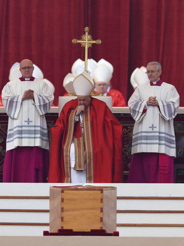 Funeral of former Pope Benedict at the Vatican
