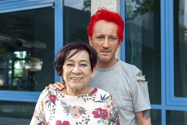DZIEWCZYNKA Z KIELISZKAMI SPOTKANIE AUTORSKIE Z GRAZYNA I MICHALEM WISNIEWSKIM W WARSZAWIE