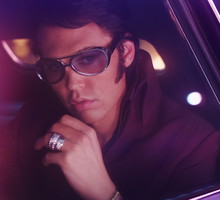 kadr-z-filmu-Elvis-1