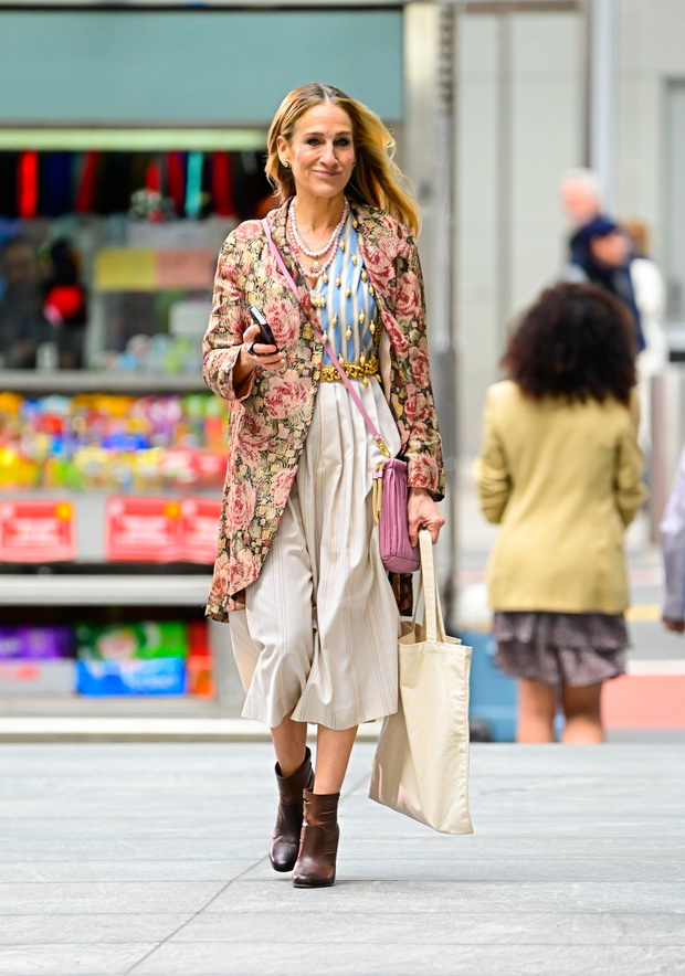 Celebrity Sightings In New York City - January 26, 2023