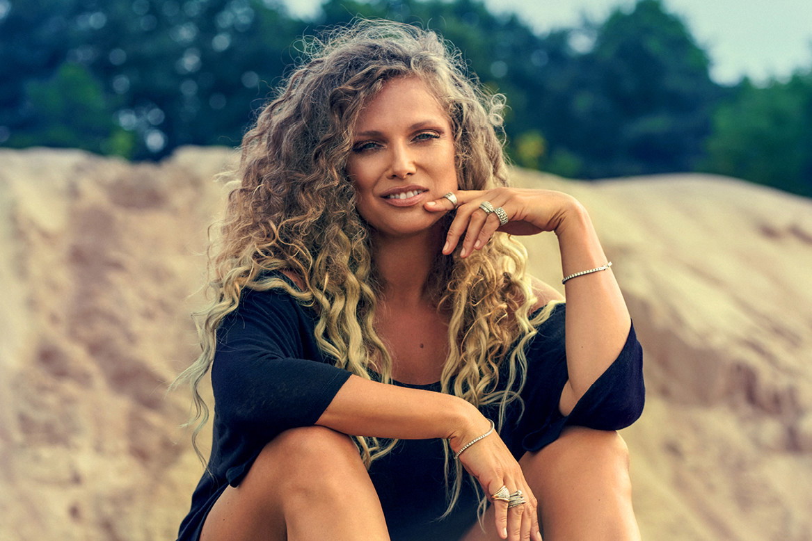Joanna Liszowska, VIVA! 15/2021 sierpień