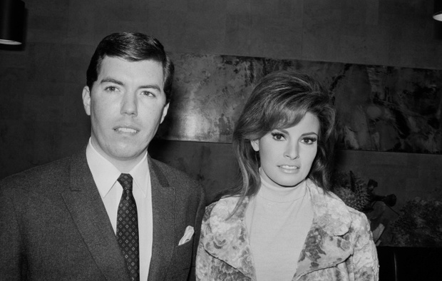 Raquel Welch et Patrick Curtis