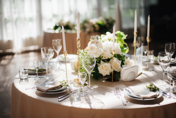 elegant wedding table setting