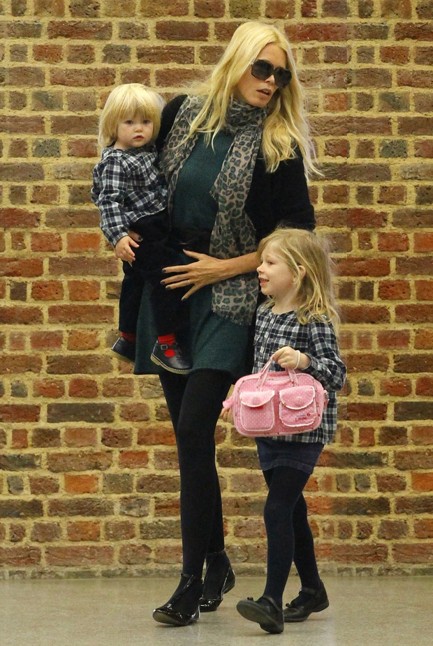 RARE PHOTO OF CLAUDIA SCHIFFER CARRYING YOUNGEST DAUGHTER: COSIMA VIOLET, WHO LOOKS A COPY OF HER AND CASPAR, CLEMENTINE AND HUSBAND MATTHEW VAUGHN TAKING THE EUROSTAR