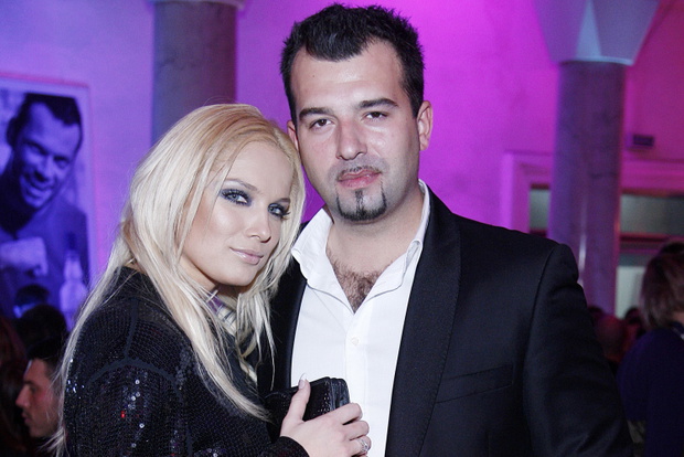 scena z: Joanna Liszowska, Tadeusz G³a¿ewski
SK: , ,
fot. Gr¹bczewski/AKPA