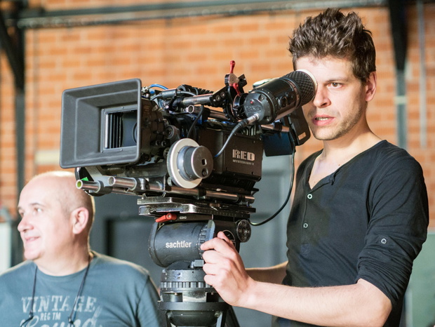 Plan teledysku Marysi Sadowskiej w Szkole Filmowej w ?odzi