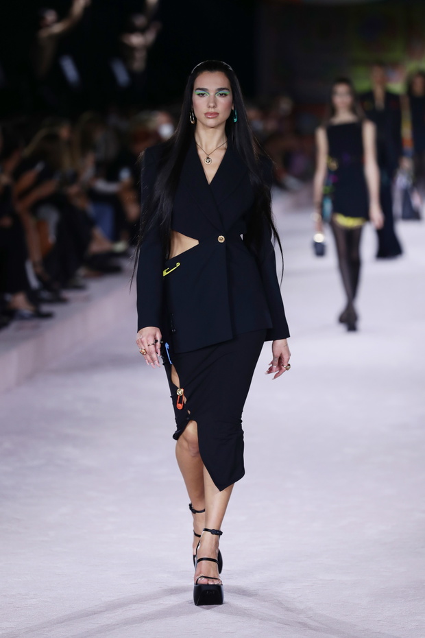 Versace - Runway - Milan Fashion Week - Spring / Summer 2022