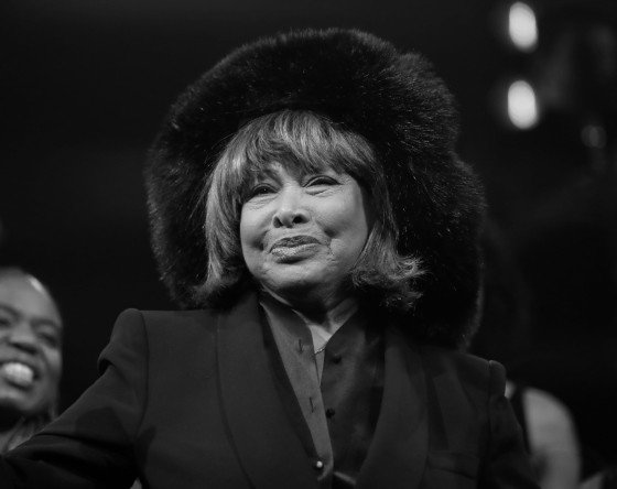 Tina Turner - jamnik otwarciowe