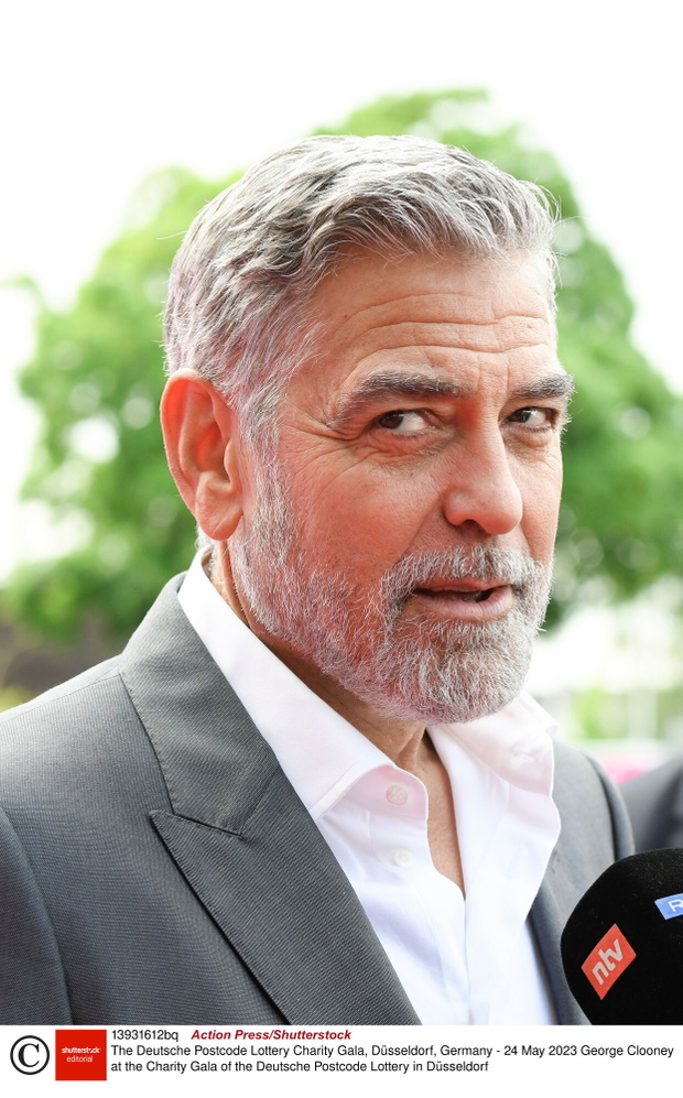 George Clooney na gali niemieckiej poczty