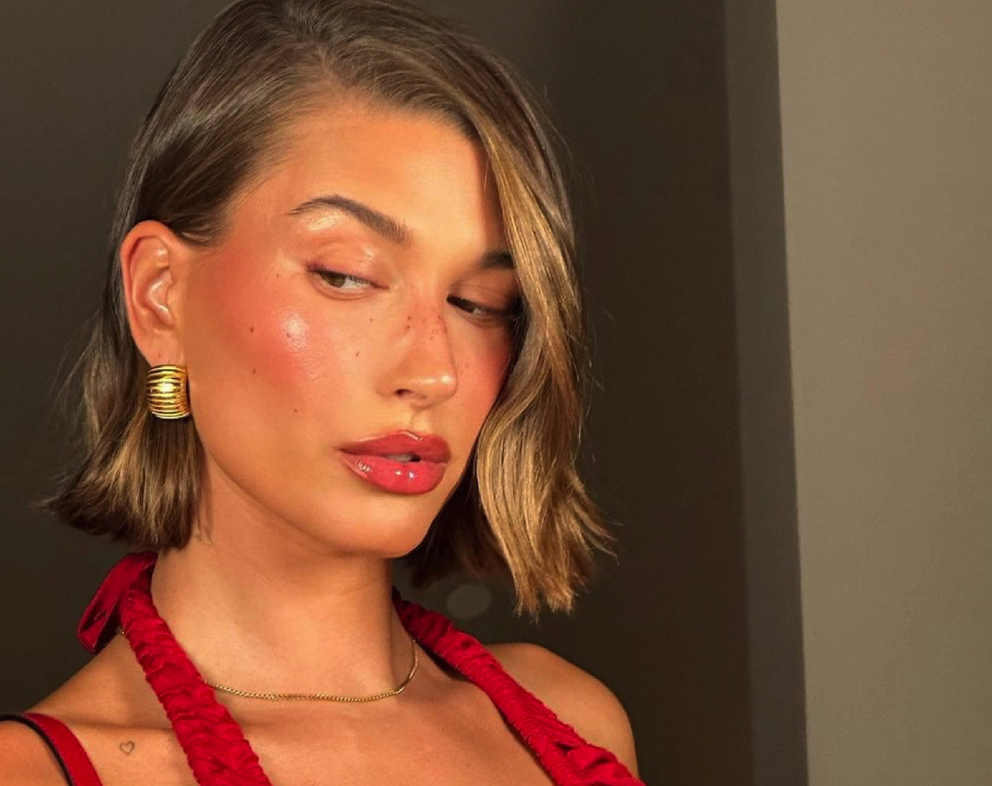 Hailey Bieber2