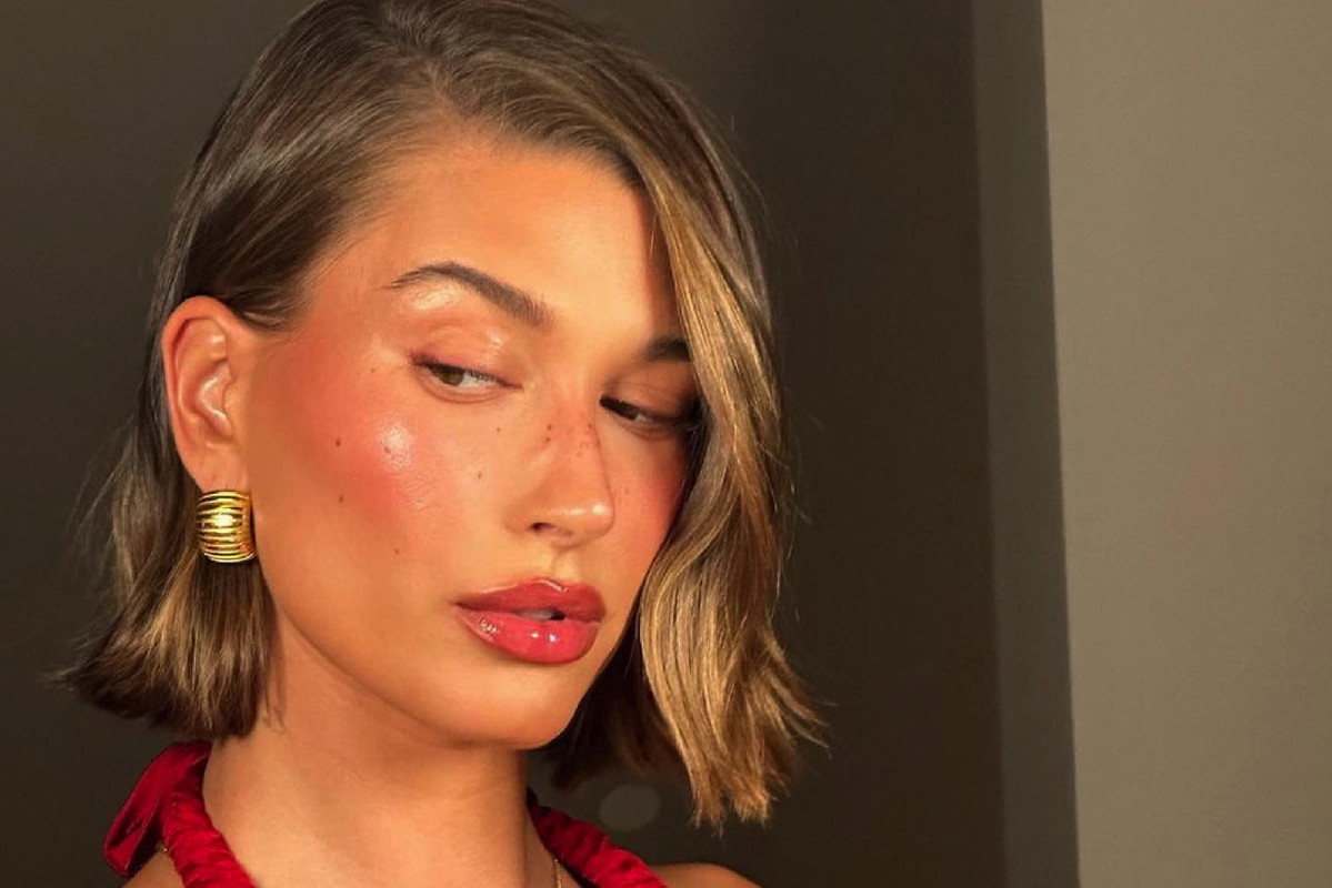 Hailey Bieber2
