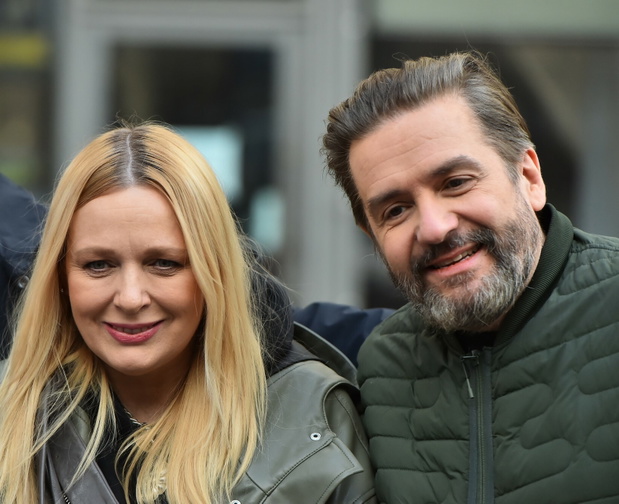 Katarzyna Nosowska z m??em  przed studiem Dzie? Dobry TVN