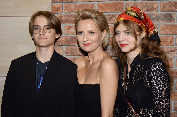 Izabela Kuna z dziećmi córka Nadia Kurzelewska, syn Stanisław Modzelewski