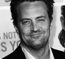 GettyImages-91015126 Matthew Perry nie żyje. Aktor miał 54 lata