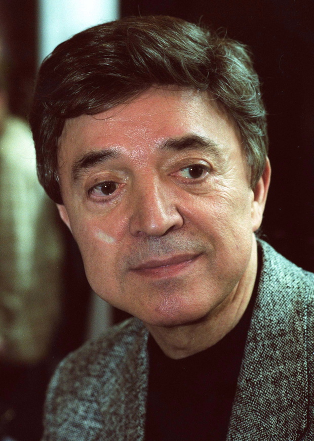 Piosenkarz Jerzy Po³omski