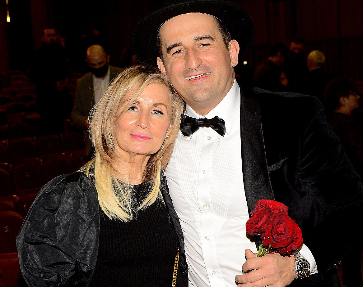 Misiek Koterski, Michał Koterski, mama Iwona Ciesielska, Dąbrowa Górnicza, 18..01.2022, Premiera filmu Gierek