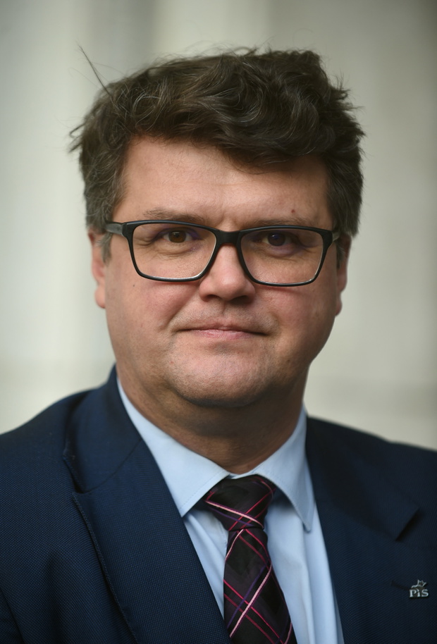 Uroczystosc wreczenia przez PKW nominacji poselskich nowym parlamentarzystom