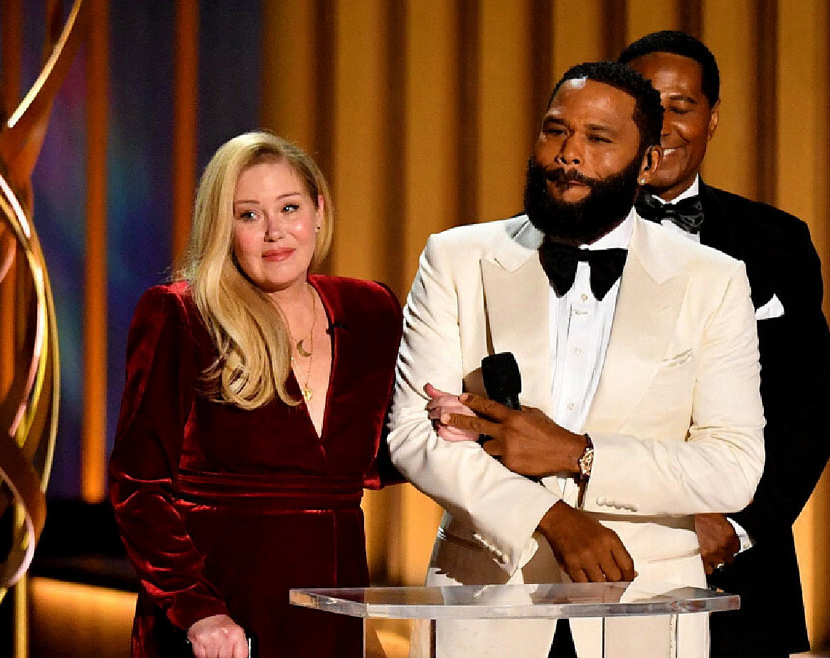 Christina Applegate, 75. nagrody Emmy, 15