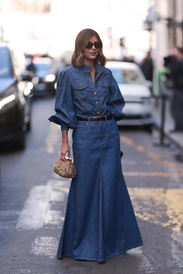 Street Style - Paris Fashion Week - Womenswear Fall/Winter 2024/2025 - Day Eight