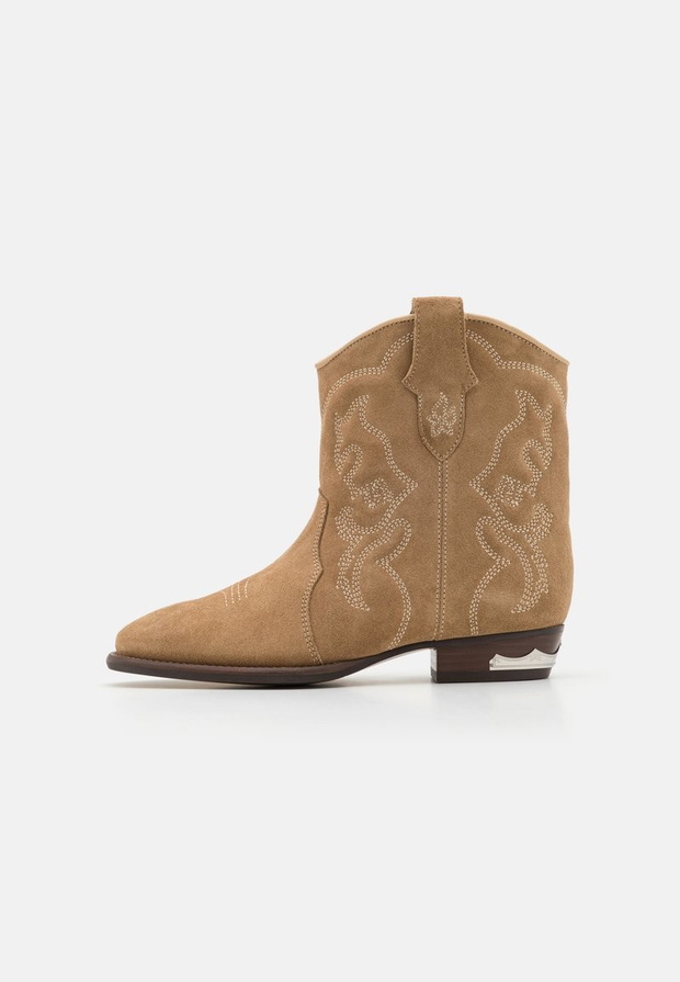 imgIaUjkJ-d83d8de