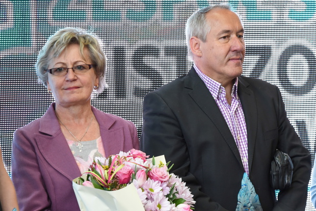 Uroczyste podziekowanie olimpijczykom i paraolimpijczykom z Pjongczang. Justyna Kowalczyk i Konrad Niedzwiecki, byli uczniowie Szkoly Mistrzostwa Sportowego w Zakopanem koncza sportowa kariere. n/zrodzice Kamila Stocha, Krystyna i Bronislaw Stoch.