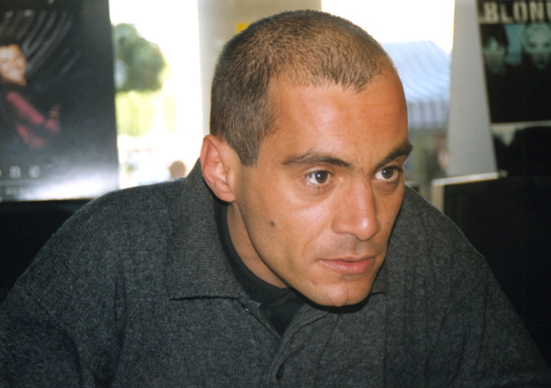 scena z: Kostek YoriadisPolska 1999