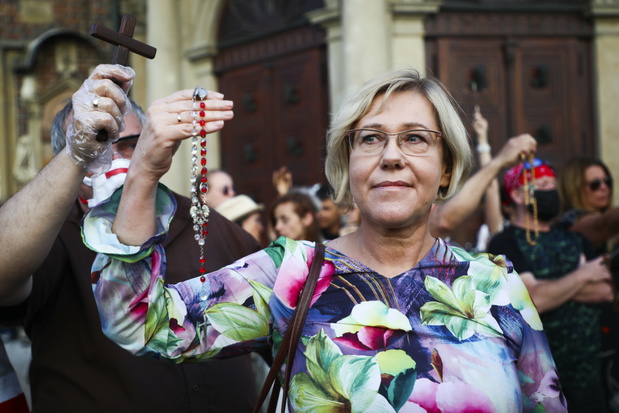 Marsz Równo?ci w Krakowie i kontrmanifestacje