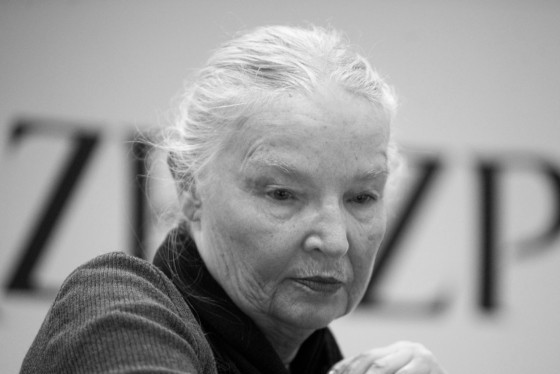Jadwiga Staniszkis nie żyje - jamnik otwarciowe