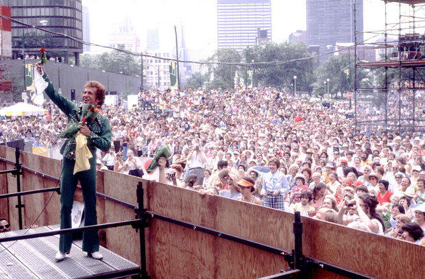 Bobby Vinton Performs On Stage