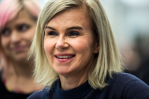Poslowie przeciw hodowli zwierzat w klatkach