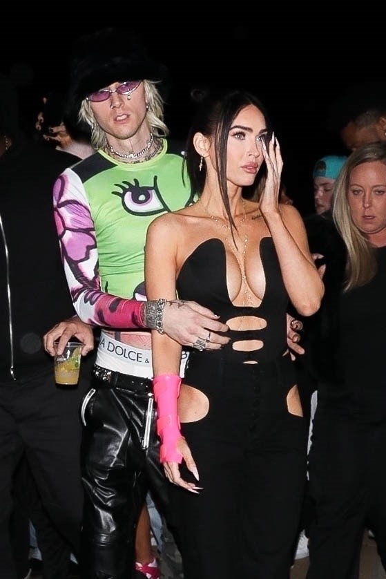 Meek Mill, MGK, and Megan Fox attend Drake's Super Bowl party in Arizona!