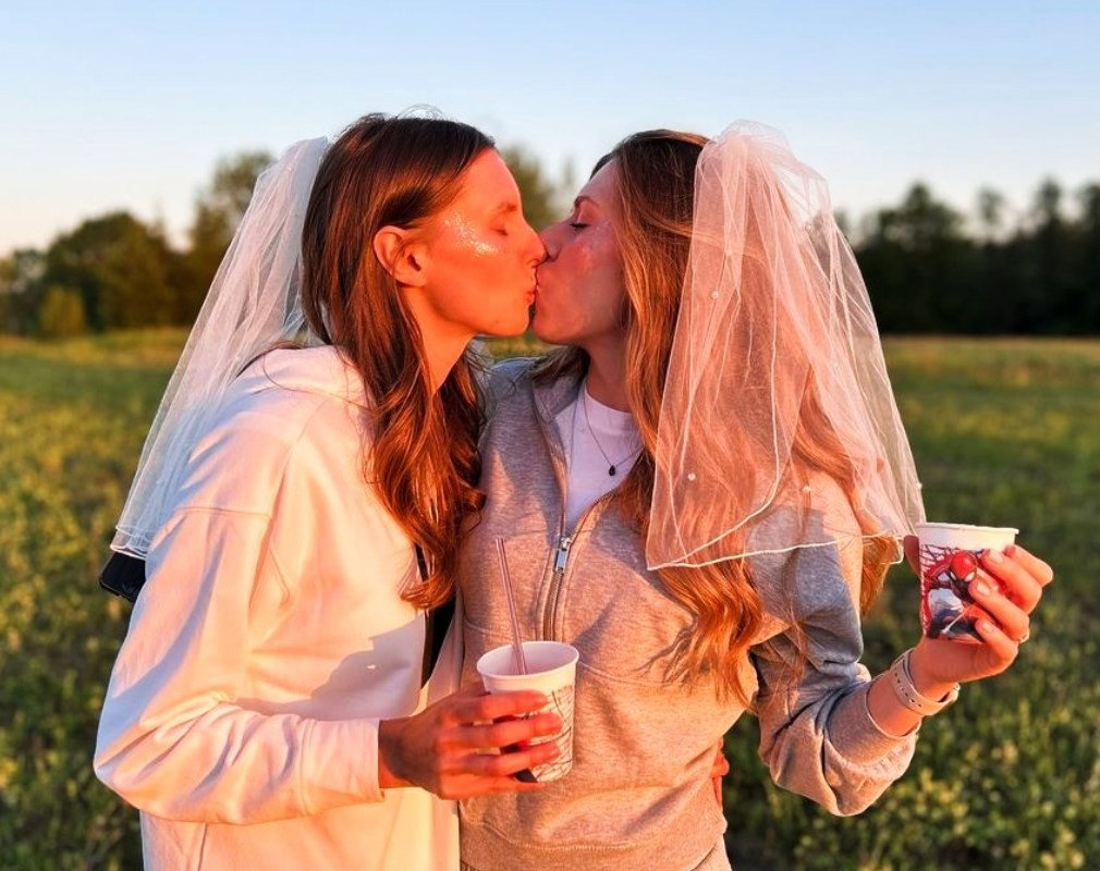 Marta Warchoł i Iwona Widomska ślub