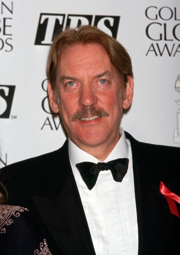Donald Sutherland passes away at 88 **FILE PHOTOS**