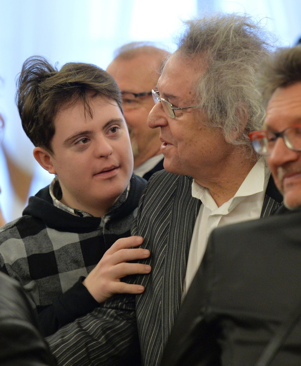 Z³ote Krzy¿e Zas³ugi dla przedstawicieli wiata kultury