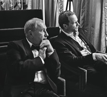 Jerzy Stuhr, Maciej Stuhr, VIVA! listopad 2014, 23/2014, czarno-biały