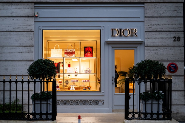 LVMH Moet Hennessy Louis SE Boutique Stores in Paris