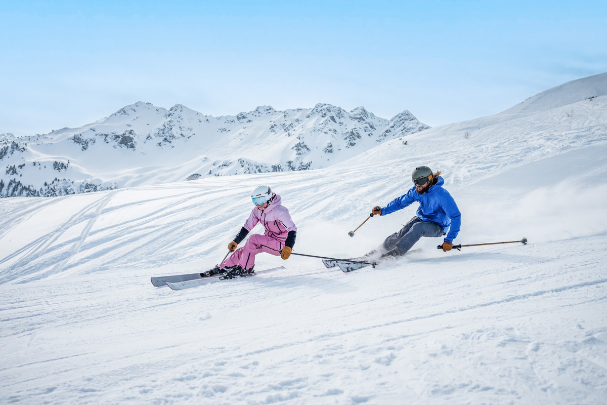 Skifahren-im-Skigebiet-Ski-Juwel-Alpbachtal-Wildschoenau_Oesterreich-Werbung_Christoph-Oberschneider
