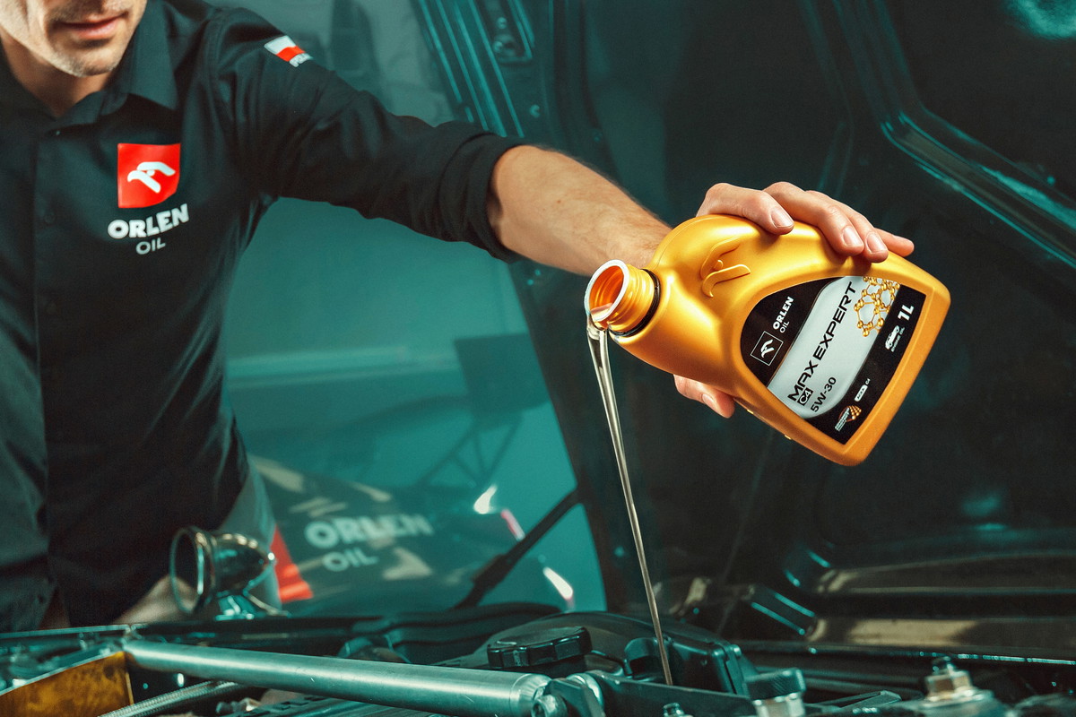 Oleje silnikowe_MAX EXPERT_ORLEN OIL v2