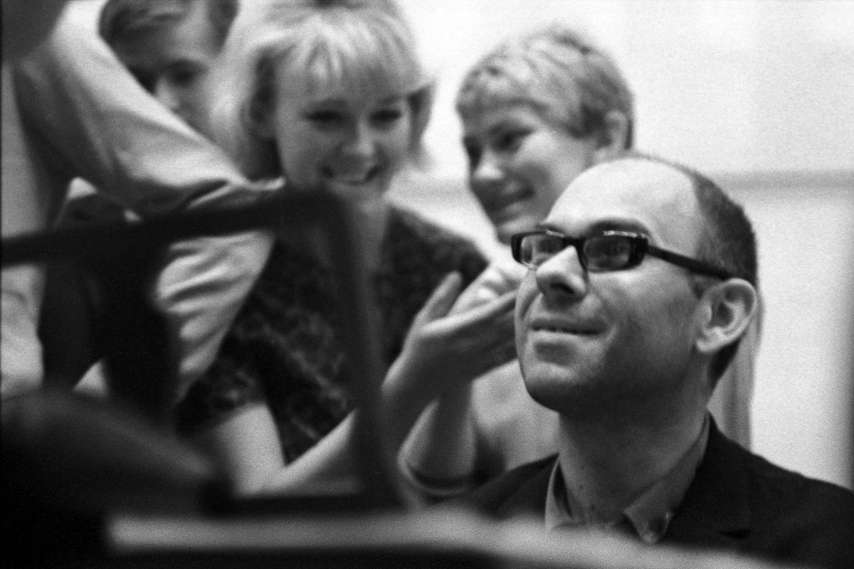 Jerzy Abratowski. Opole, 1964 r. II Krajowy Festiwal Polskiej Piosenki.