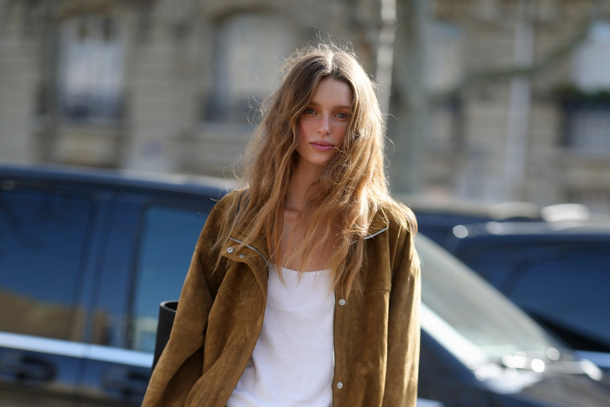 Street Style - Paris Fashion Week - Womenswear Fall/Winter 2026/2027 - Day 4