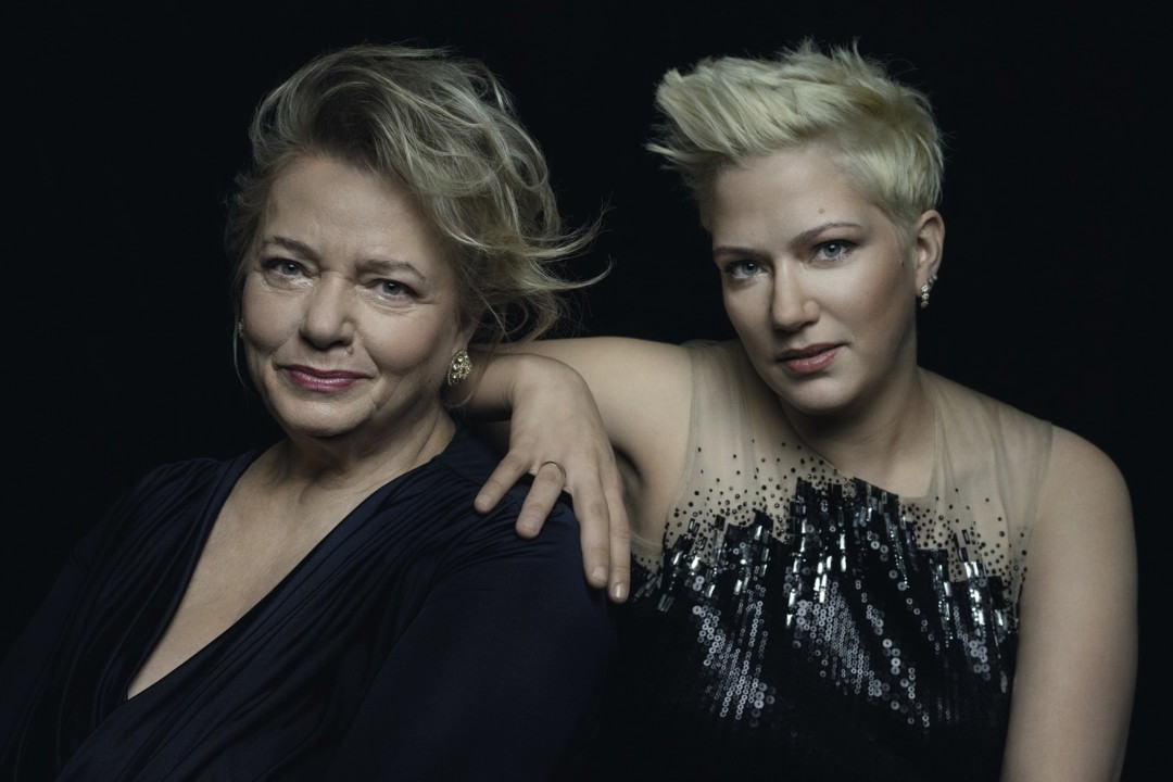 Magdalena Małecka-Wippich, Viva! 8/2015, Anna Seniuk, Viva! 8/2015