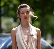 Street Style - Paris Fashion Week - Haute Couture Fall/Winter 2025/2026 - Day Two