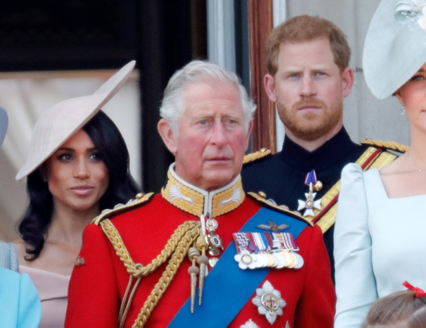 Meghan Markle, król Karol, książę Harry.