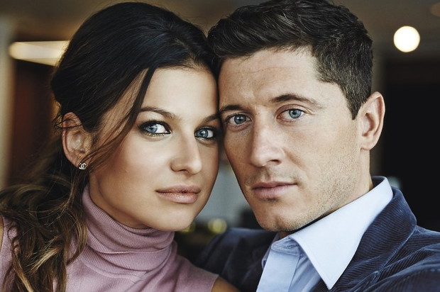 anna-lewandowska-i-robert-lewandowski-w-swiatecznej-sesji-vivy-2014-214136-GALLERYBIG-0abfb01