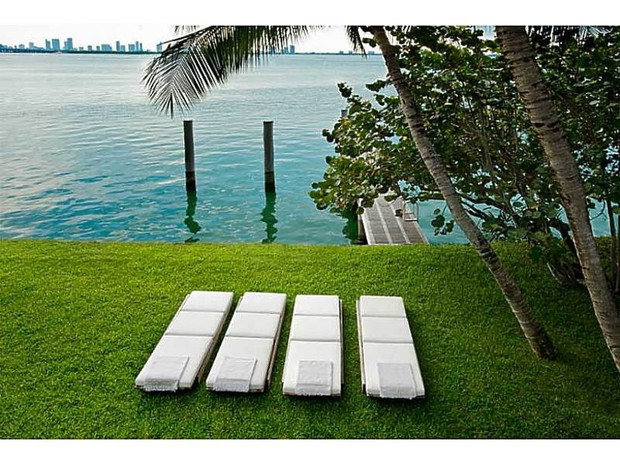 all-ons2159089-posiadlosccalvinakleinawmiami-1jpg-226955-GALLERYBIG-00d0f09