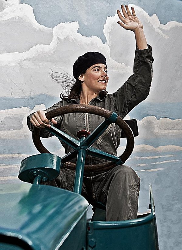 anna-mucha-276415-GALLERY600-7e32cbc