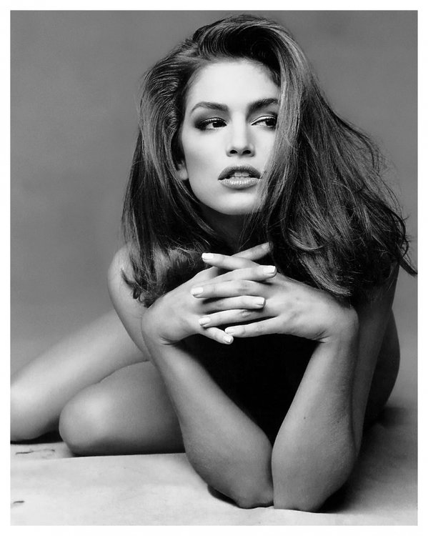 cindy-crawford-297426-GALLERY600-3c064d5