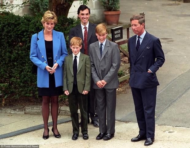 Diana i Karol oraz ich dwaj synowie William i Harry
